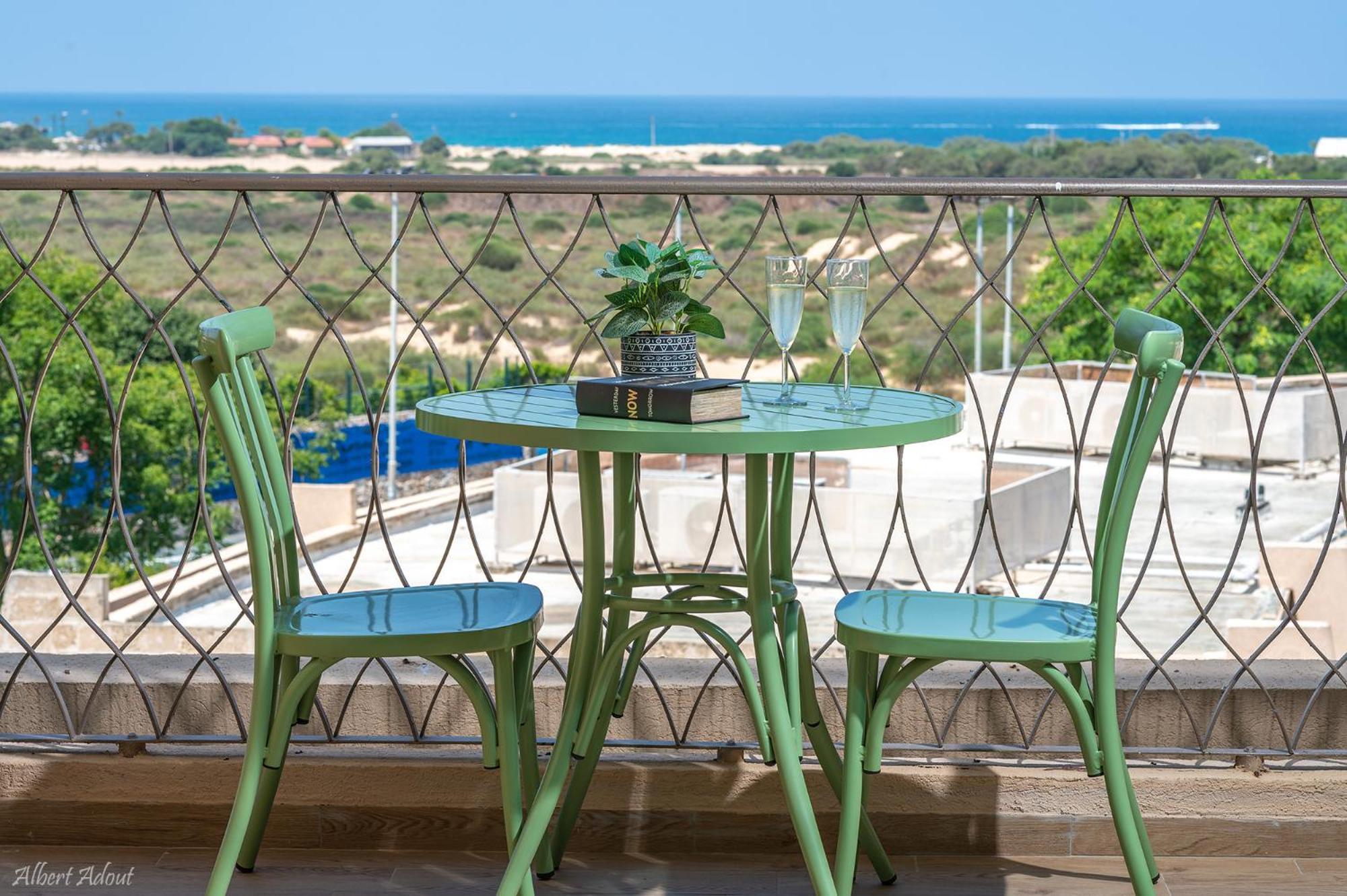 Mina'S Suites - קיסריה Ngoại thất bức ảnh