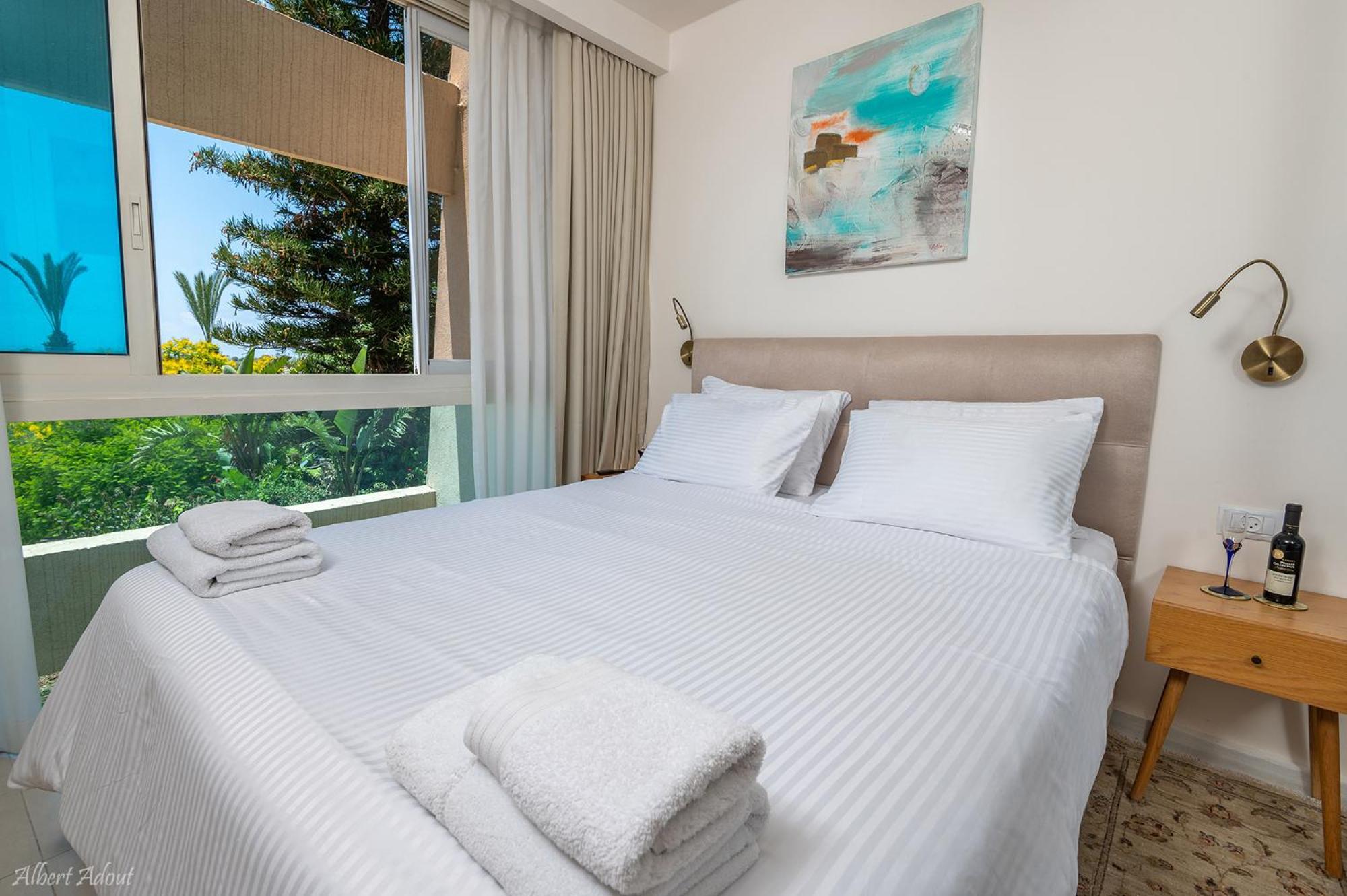 Mina'S Suites - קיסריה Ngoại thất bức ảnh