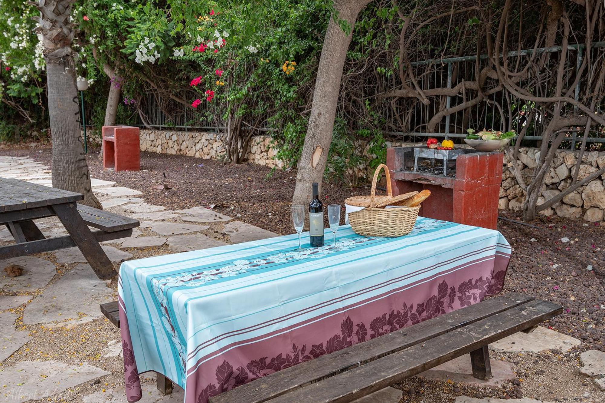 Mina'S Suites - קיסריה Ngoại thất bức ảnh